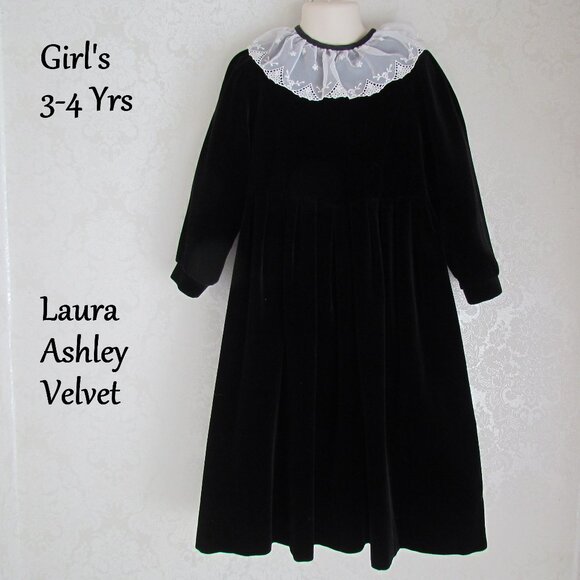 GIRL'S LAURA ASHLEY BLACK VELVET DRESS, 3-4 YEARS w LACE COLLAR; MOTHER & CHILD - Picture 2 of 8